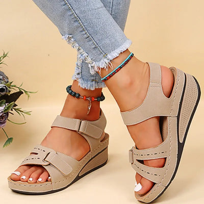 Loes - Open toe orthopedic sandals